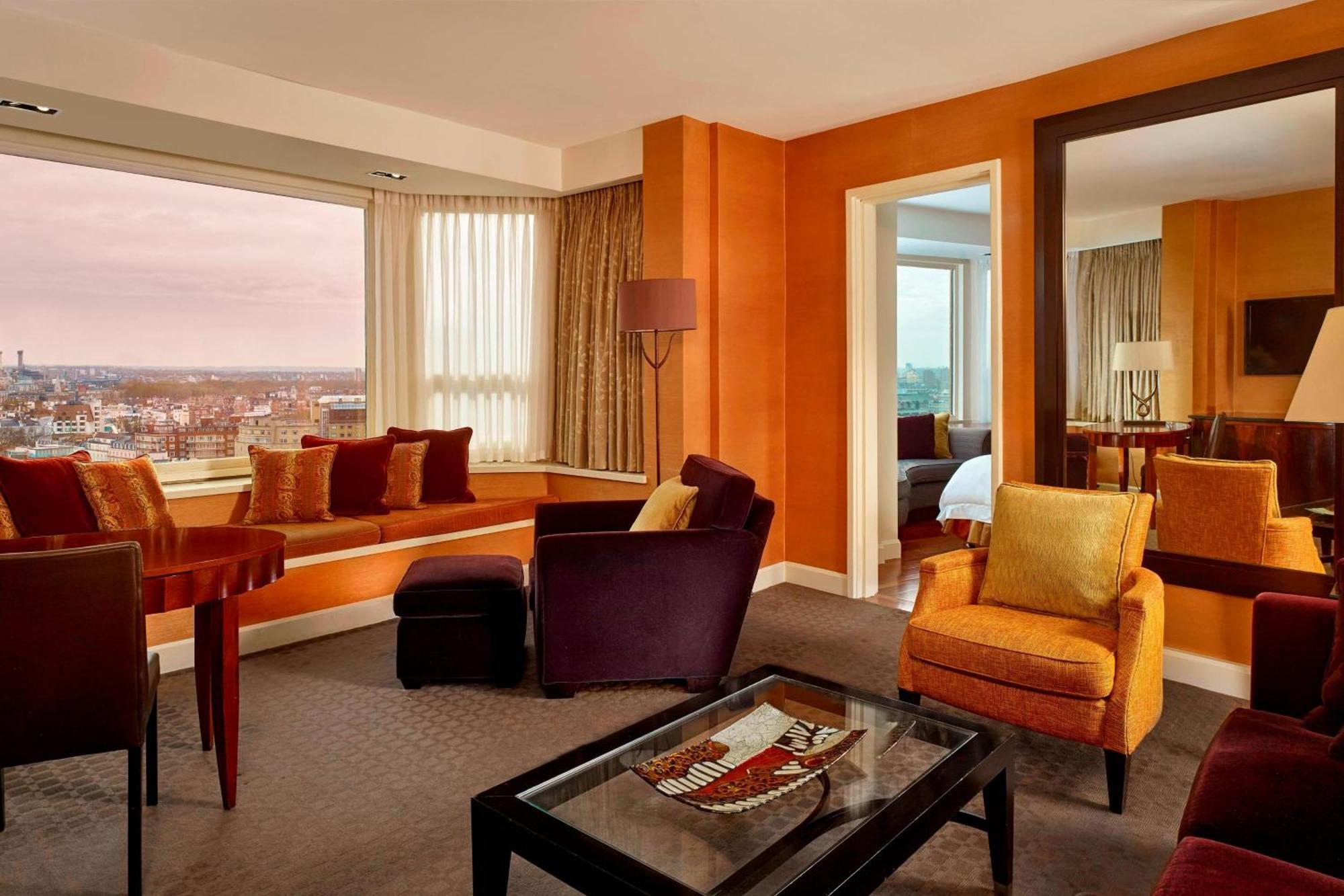 The Park Tower Knightsbridge, A Luxury Collection Hotel, Лондон Экстерьер фото Suite at the InterContinental Berlin