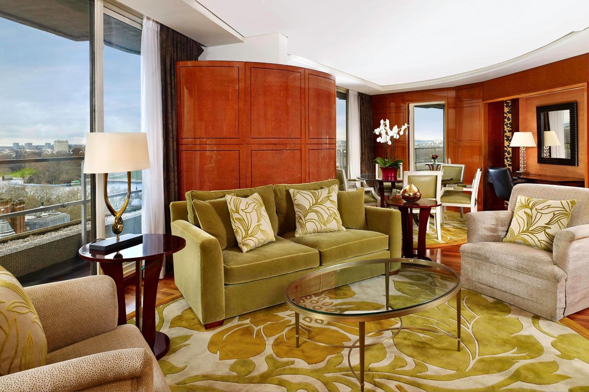 The Park Tower Knightsbridge, A Luxury Collection Hotel, Лондон Экстерьер фото A suite at the Mandarin Oriental, Washington DC